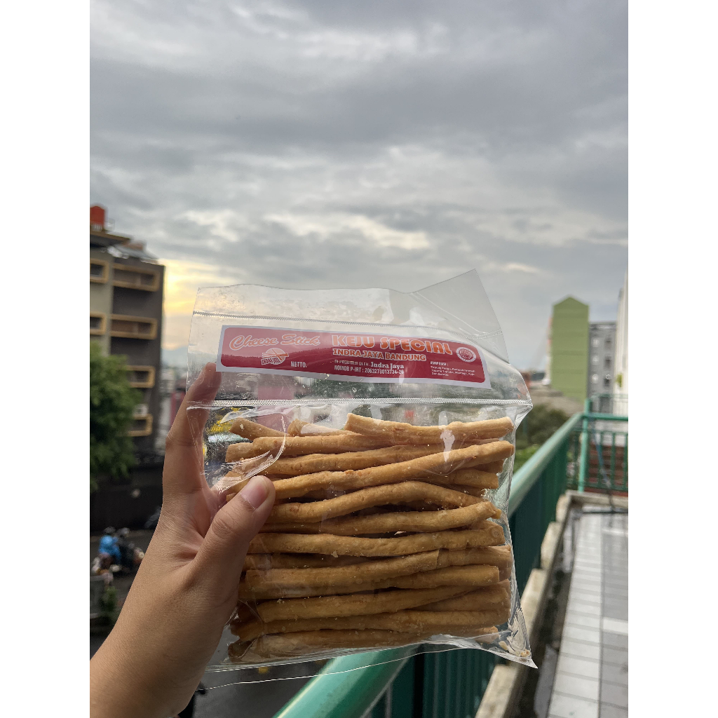 

Cheese Stick Keju Premium Kemasan - Cemilan Keju Renyah Gurih - Karasa