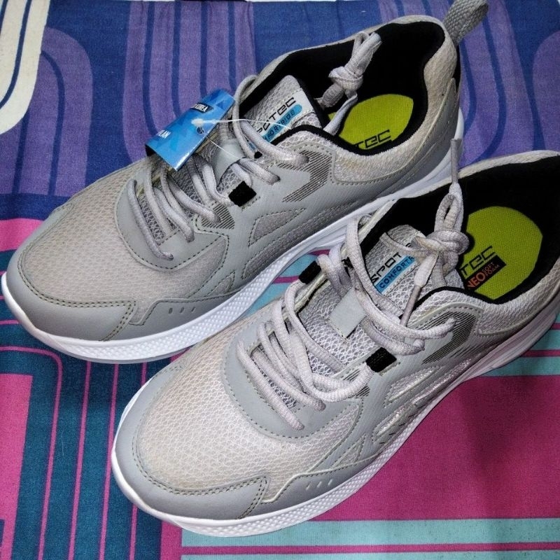 Sepatu sneakers wanita Abu2 size 41cm no box [SALE]