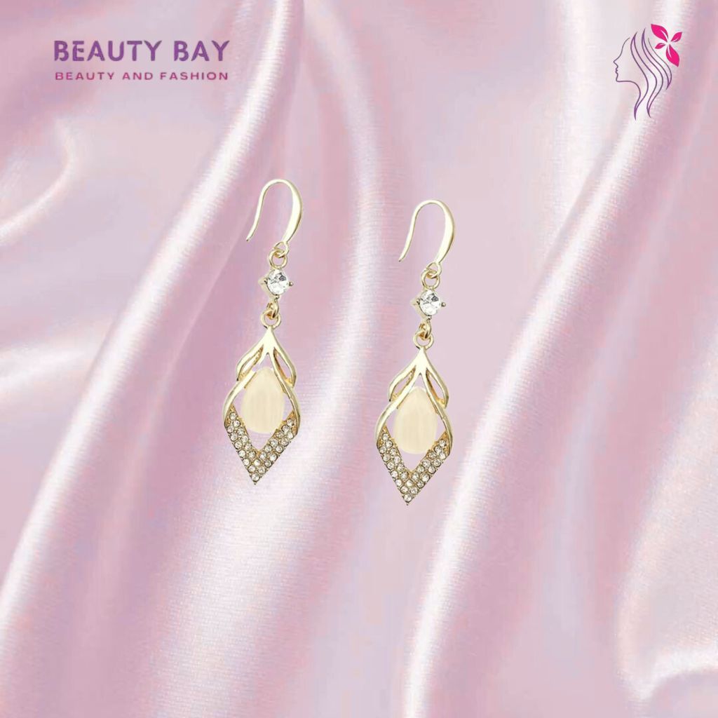 Anting Wanita Model Panjang Warna Gold Elegan Titanium Giwang Asli Ori Aksesoris Wanita Latina Style