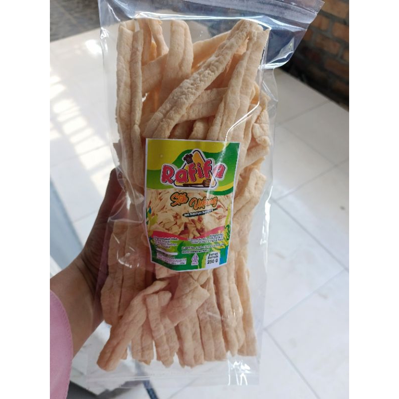 

KERIPIK UDANG RAFIFA