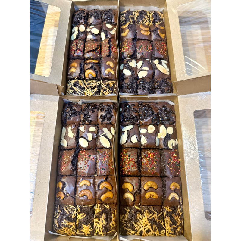 

Fudgy brownie shiny crust 22x10 by Gold's Patisserie