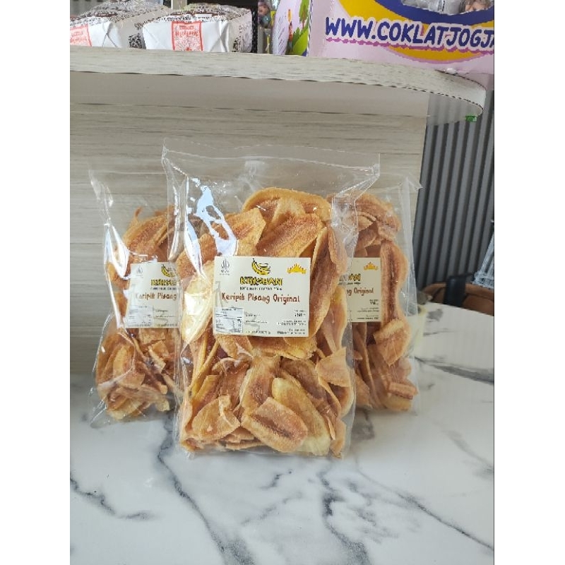 

KRISBAN Homemade Banana Chips//Keripik Pisang Original//Oleh-oleh khas Lampung