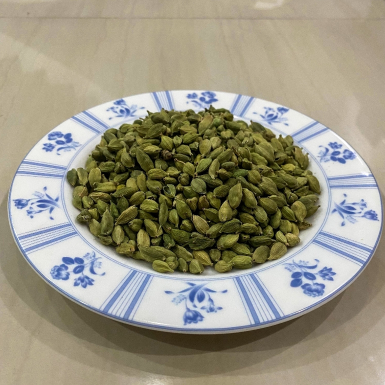 

Kapulaga Hijau Arab / India Asli Premium 100 Gram