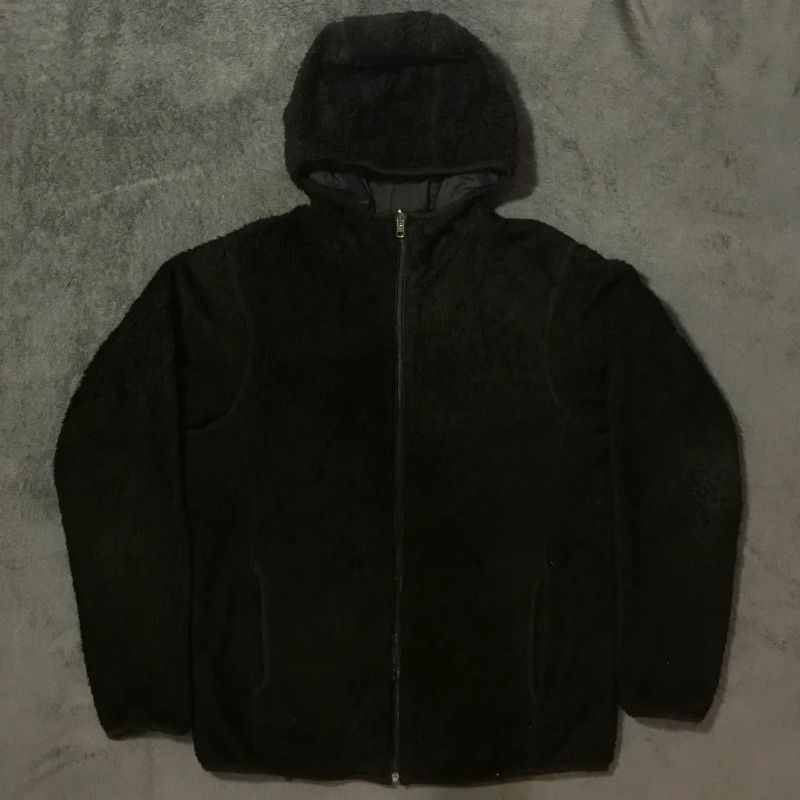 Uniqlo Sherpa Reversible Hoodie Jacket | Preloved (Second)