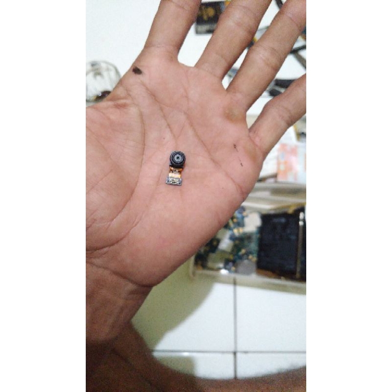 Kamera depan Asus Zenfone Max Pro M1 copotan