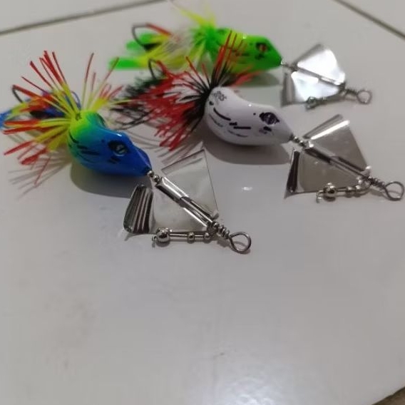 BUZZ BAIT TEKTOK- UMPAN CASTING TOMAN BERISIK