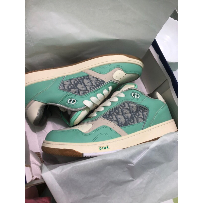 sepatu DIOR BUKAN ORI ya