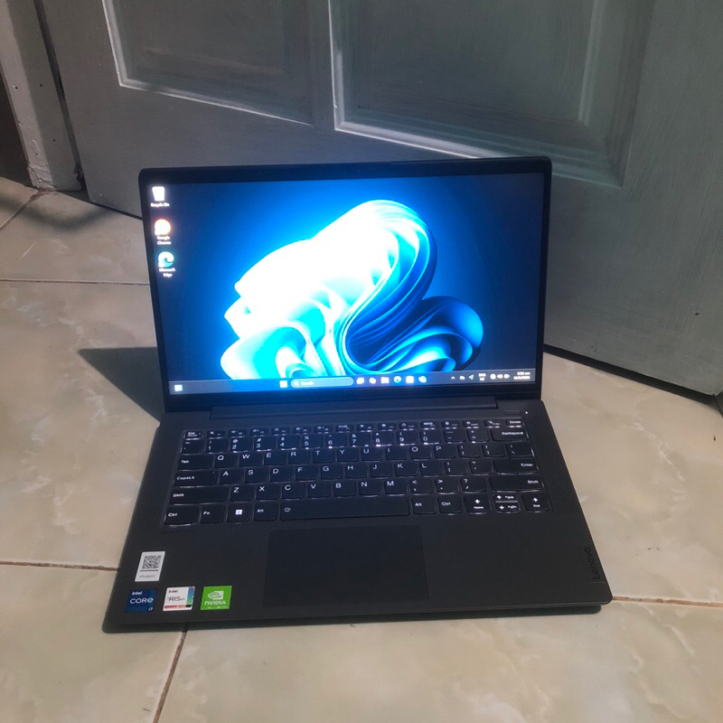 Lenovo IDEAPAD 5 14ITL05 Core i7 gen 1165G7 (8 CPUs) 2.8GHz Dual VGA intel iris xe graphics & NVIDIA