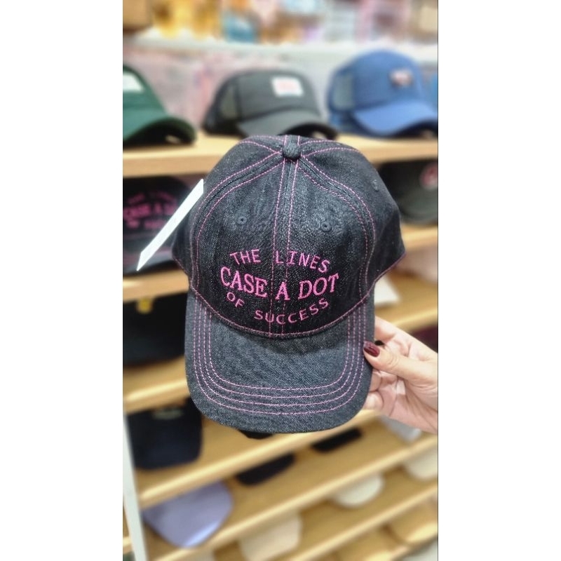 Miniso-Denim Embroidered Baseball Cap / Topi Bisbol Black