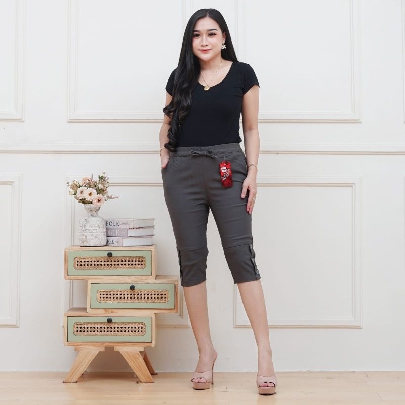 Celana Pendek Wanita 7/8 Celana Santai Wanita Terbaru
