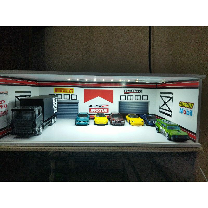 DIORAMA BENGKEL TUTUP AKRILIK