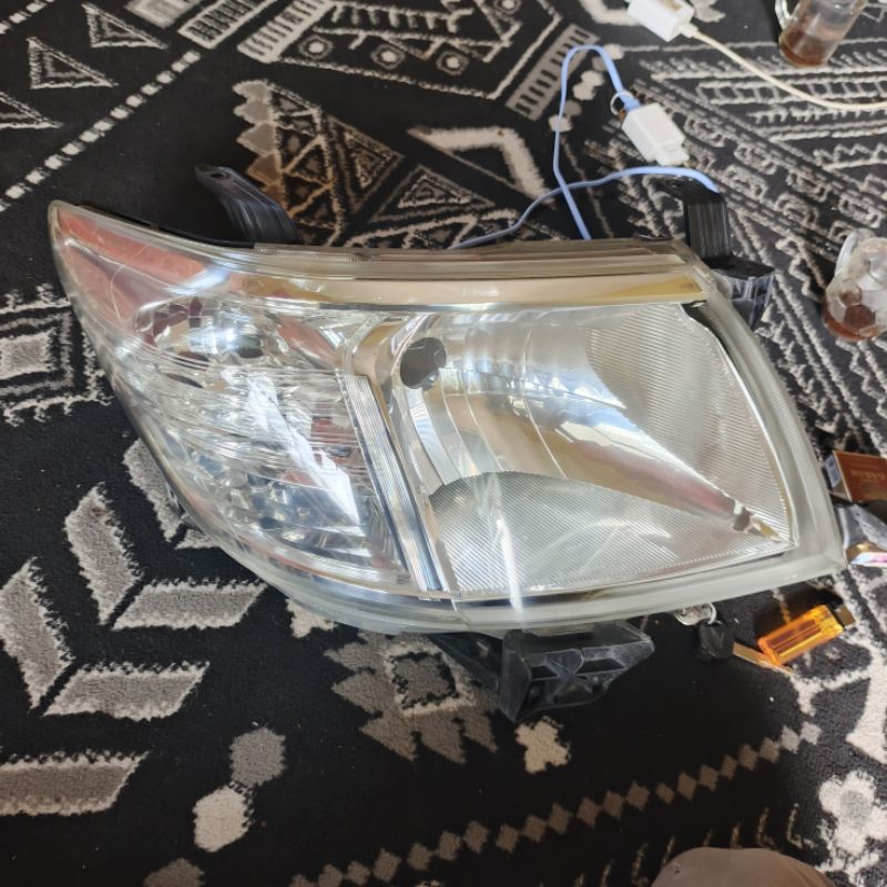 headlamp hilux th. 2012-2013-2014