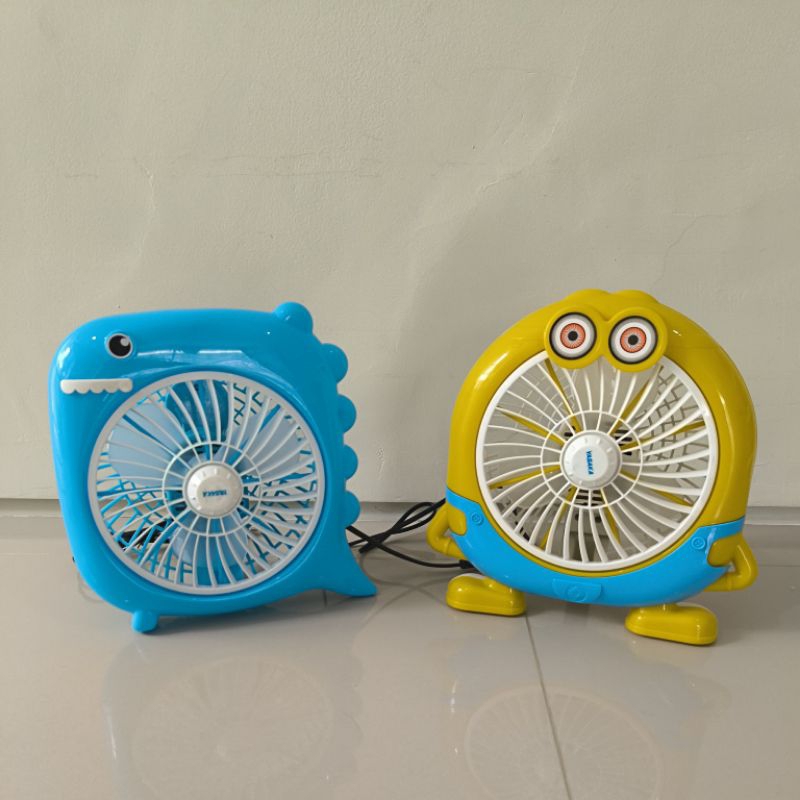 Kipas angin meja mini karakter