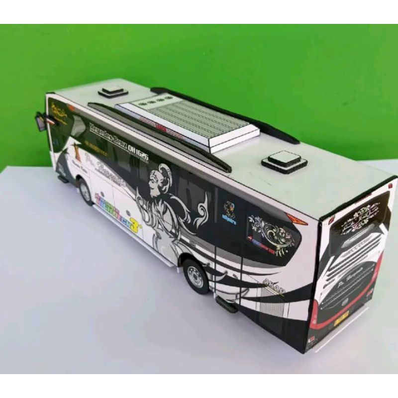 diecast miniatur bus ukuran besar ada telolet nya