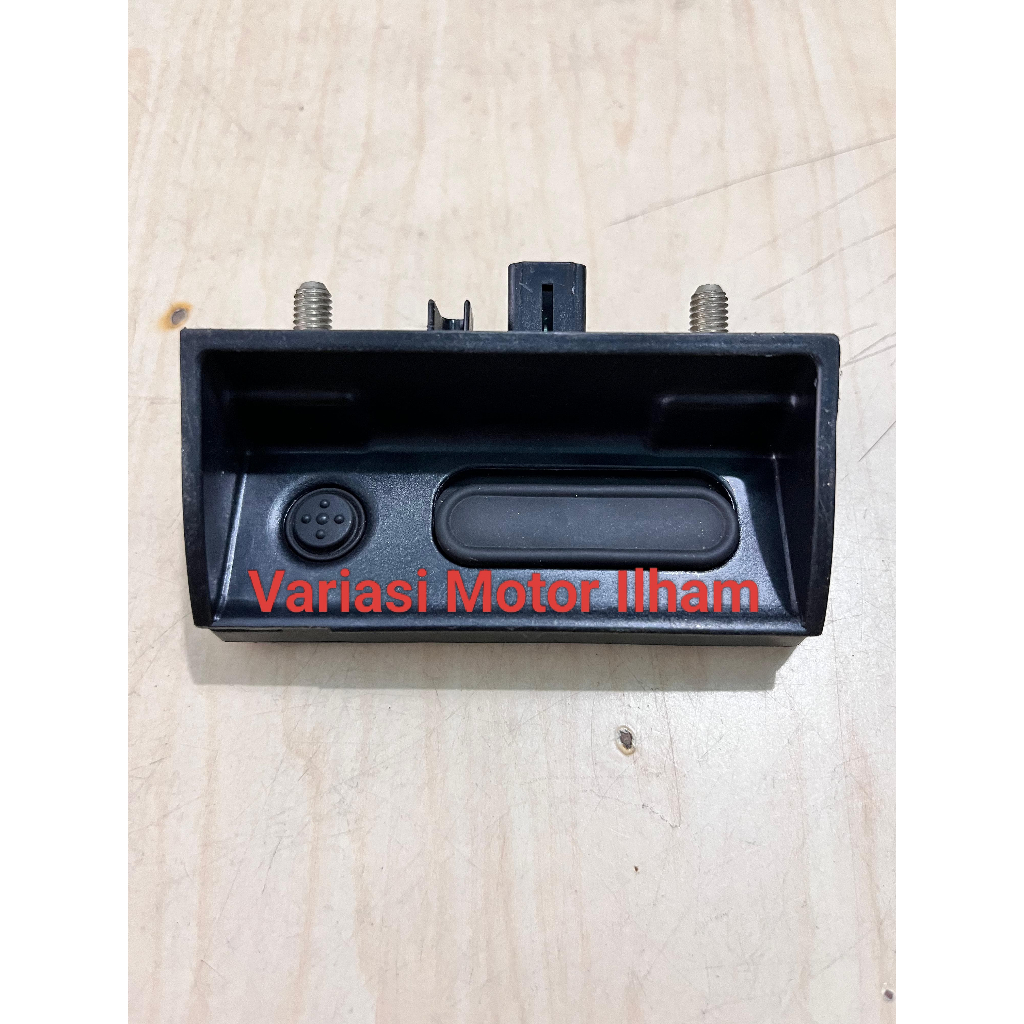 SWITCH HANDLE PINTU BAGASI BELAKANG HONDA CRV HRV BRV JAZZ BRIO MOBILIO 2016-2019 ORIGINAL