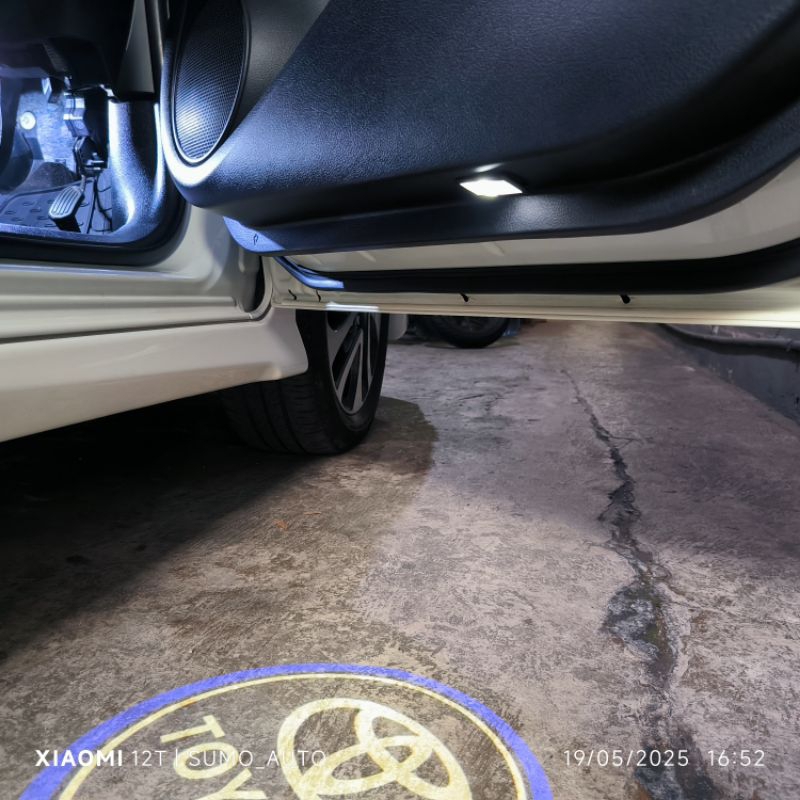 door led laser projector untuk custom modifikasi ke kijang innova 2004-2015 sienta raize lampu door 