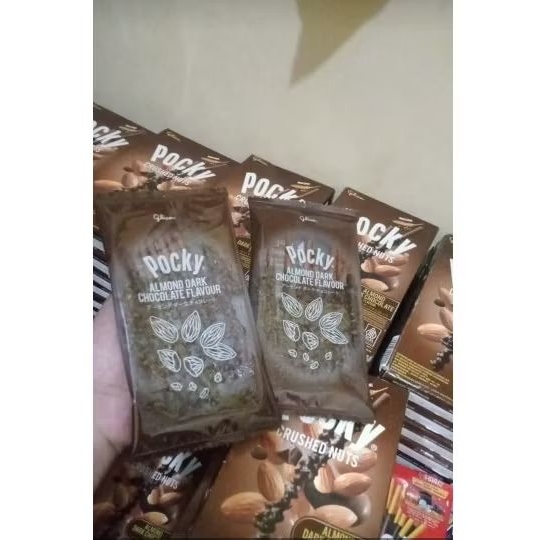 

Pocky Crushed Nuts