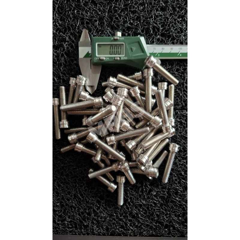 Baut L Stainless Bubut (M6×80mm/Baut 10 Panjang 8cm) Model Titanium