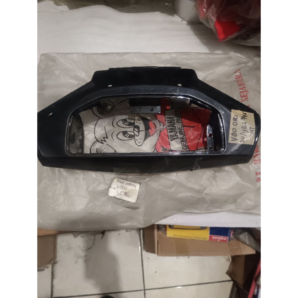 cover batok lampu atas V80 robot original YGP