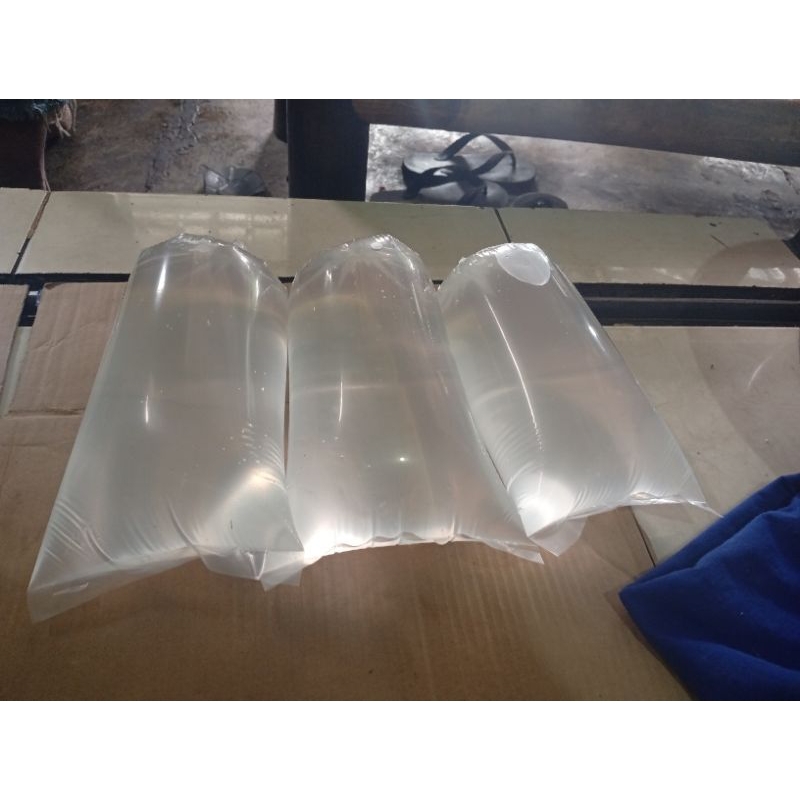 

AIR KELAPA MUDA KEMASAN 600ml SEGAR DAN SEHAT ORIGINAL