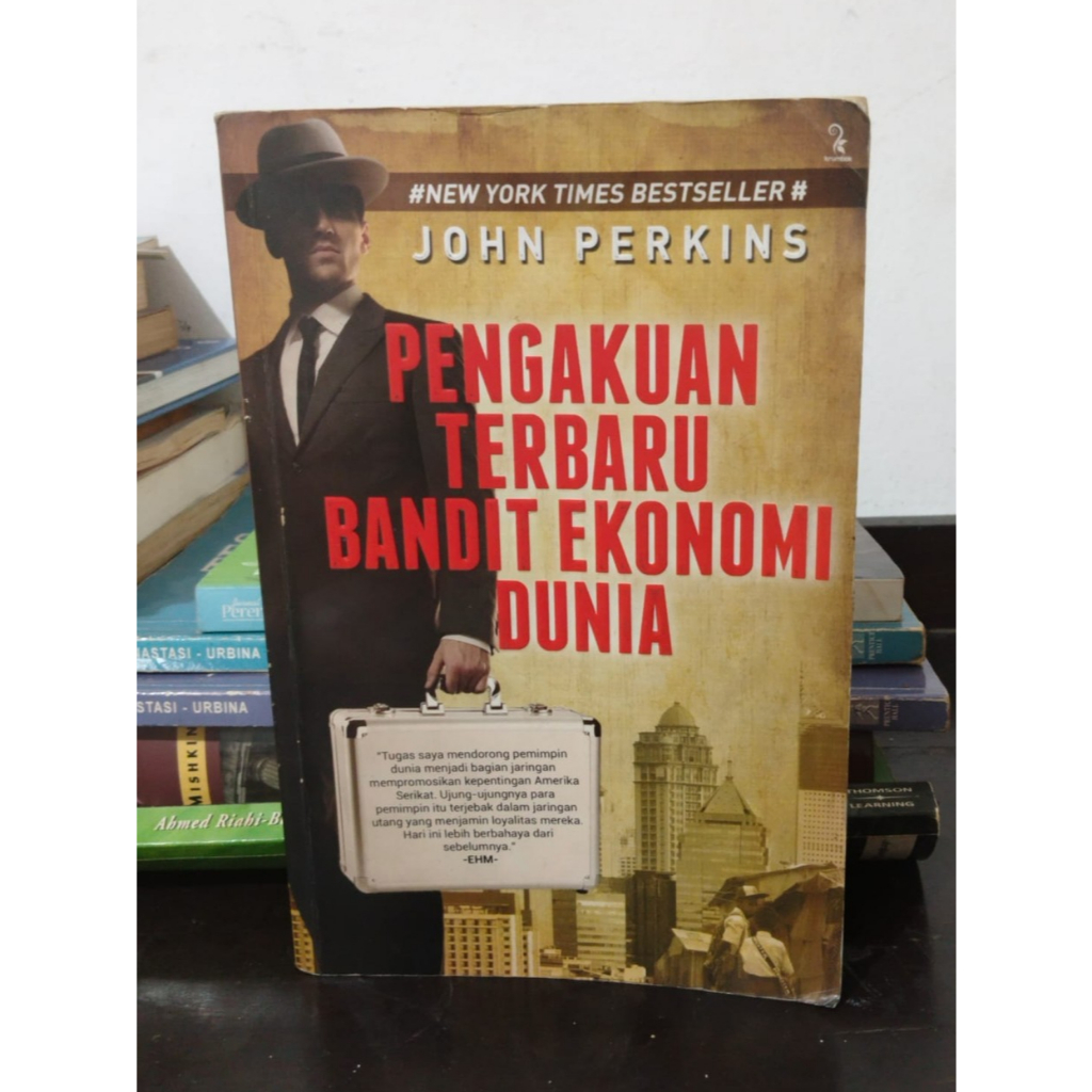 buku pengakuan terbaru bandit ekonomi dunia