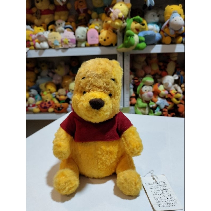 Boneka pooh / Winnie the Pooh pakai baju brand Tokyo Disney resort Like new tag