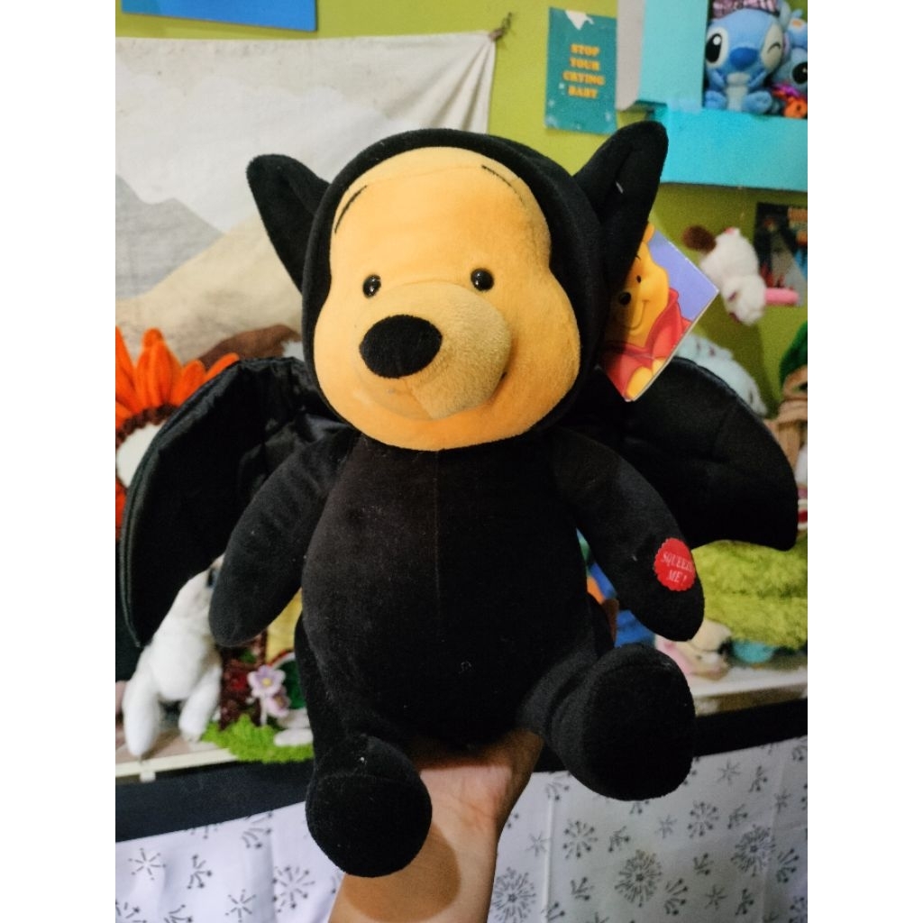 boneka preloved winnie the pooh / edisi hallowen bat plush elektrik / pooh vintage / pooh clasic
