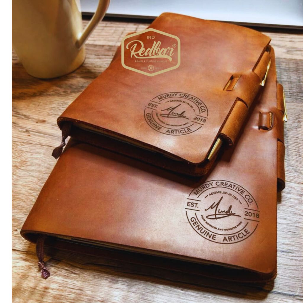 

Cover Buku / Sarung Jurnal Kulit - Bisa Custom Nama / Logo – Handmade Redbar