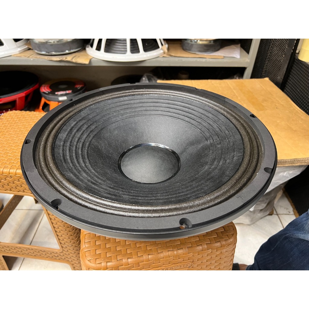 WISDOM D18C Komponen Speaker 18 Inch / D 18C / D18 C