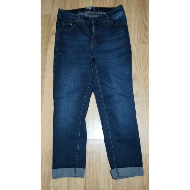 preloved celana jeans Expand