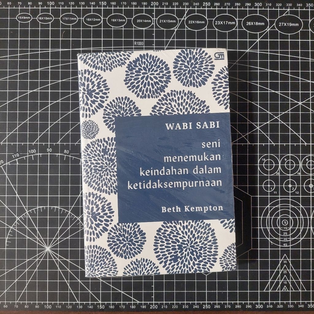 (Original, Segel) Buku Wabi Sabi: Seni Menemukan Keindahan dalam Ketidaksempurnaan - Beth Kempton