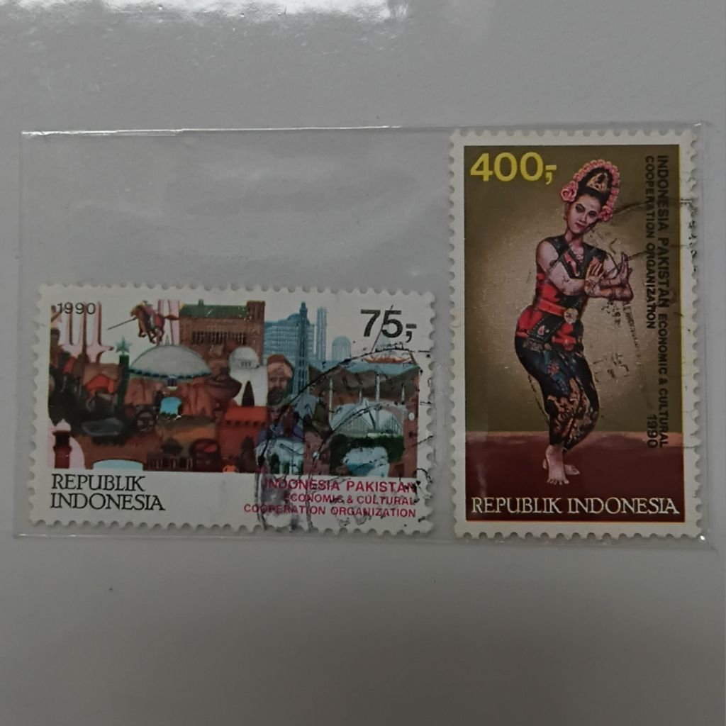 

Perangko Prangko Set Seri Kerjasama Indonesia Pakistan 1990 Used - YN2401