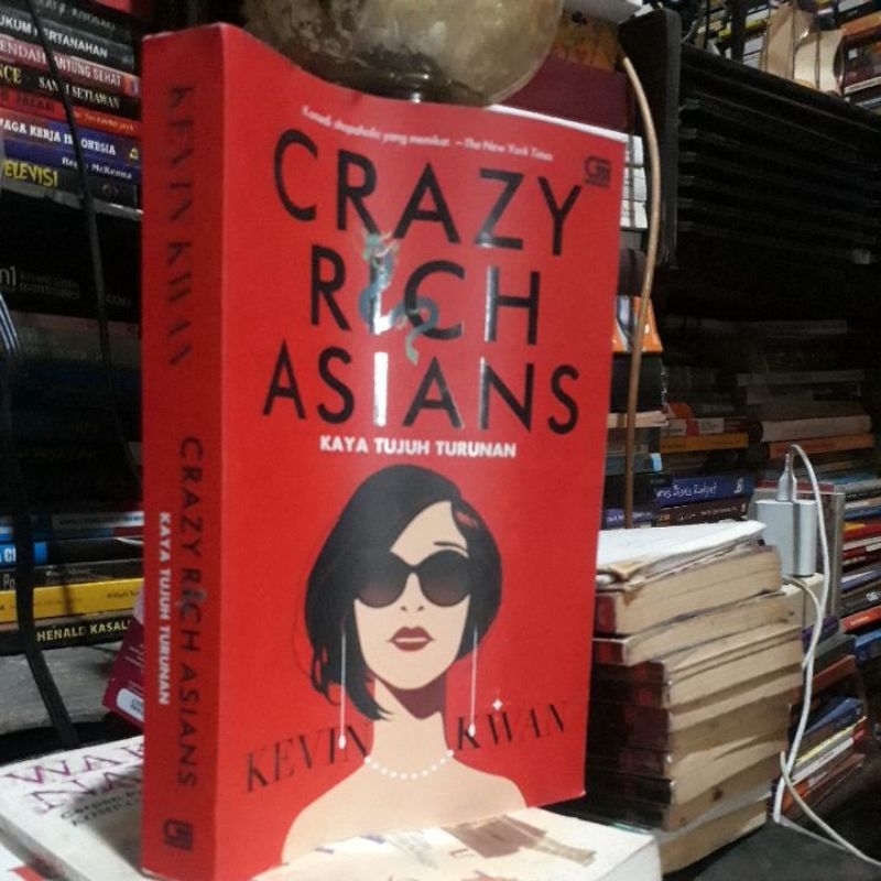 CRAZY RICH ASIANS - KEVIN KWAN
