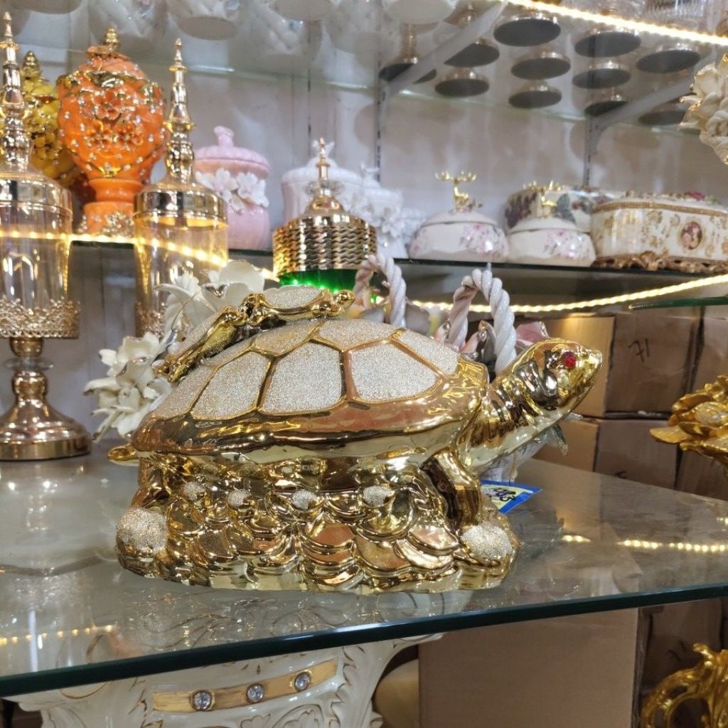 PATUNG KURAKURA KERAMIK/HIASAN MEWAH/KERAMIK ANTIK/SOUVENIR