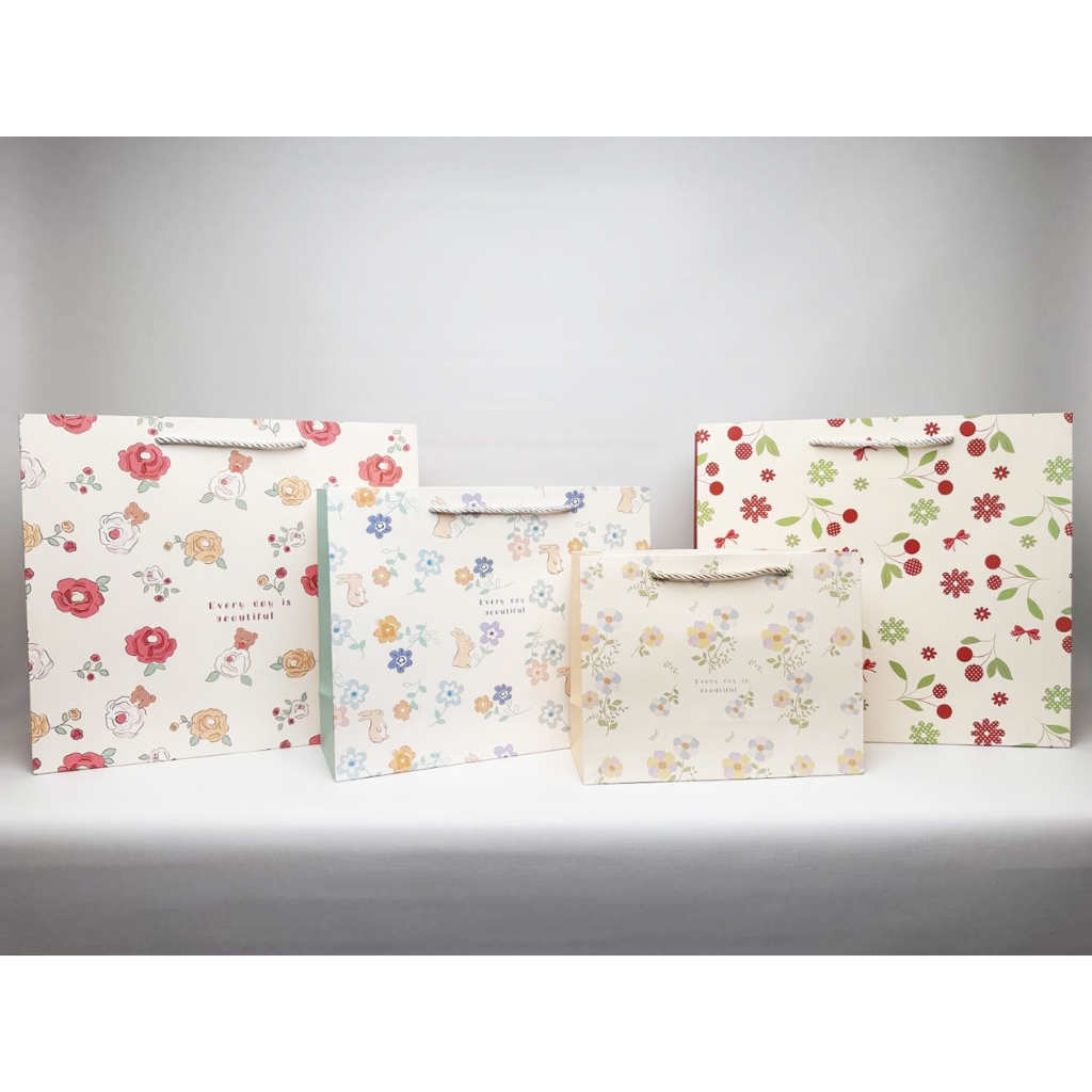 

Paper Bag HD-272 Every Day Beautiful / Tas Kertas / Tas Kado