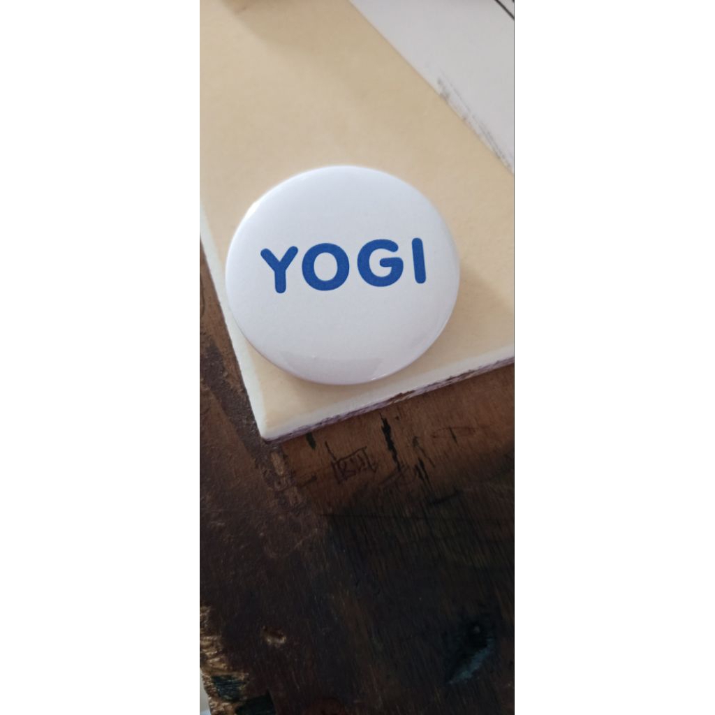 

Pin name tag