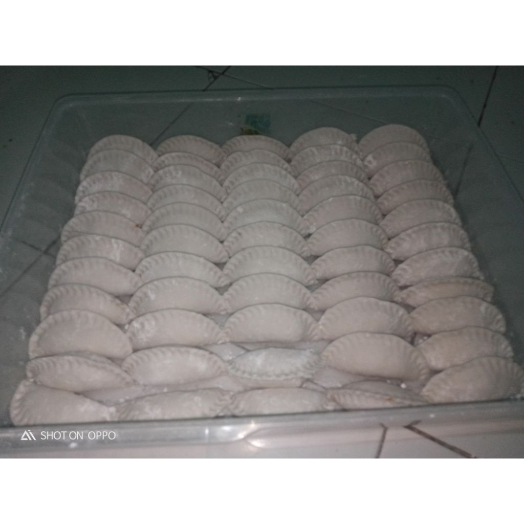 

Cireng ayam suwir isi 50 pcs/ayam suwir pedas/ayam suwir original