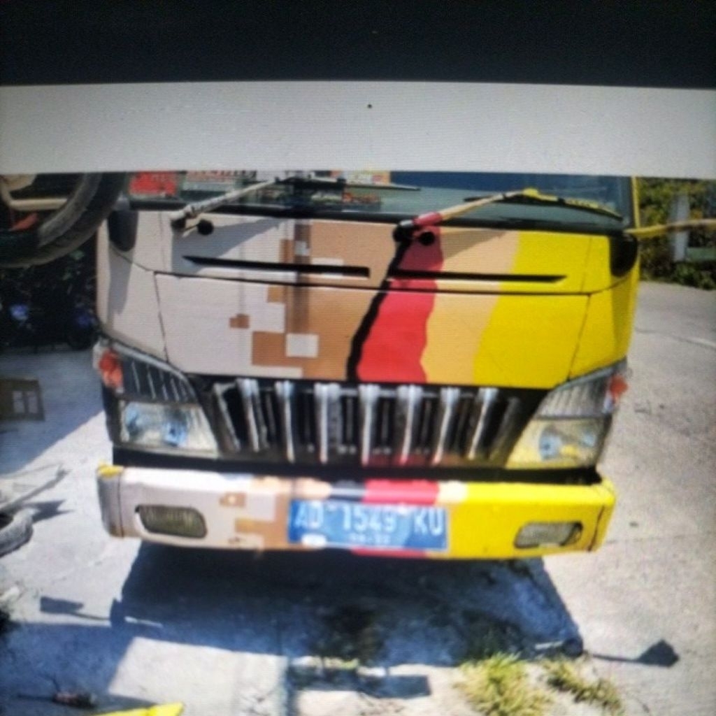 gril Mitsubishi canter model Apolo Lis crum