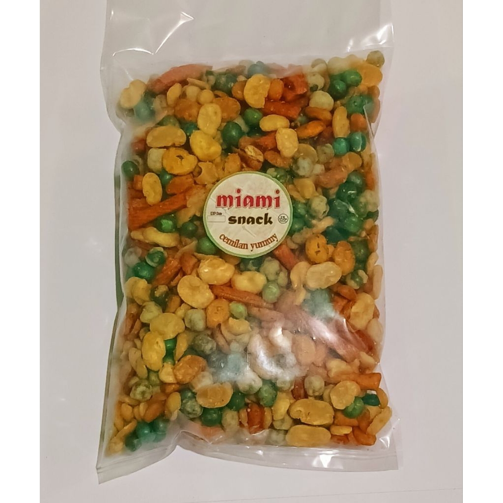 

kacang campur 250gr/mix nut asin gurih