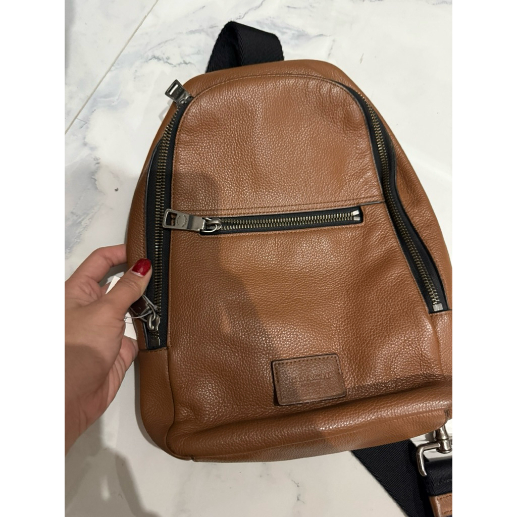coach man sling bag authentic 100%