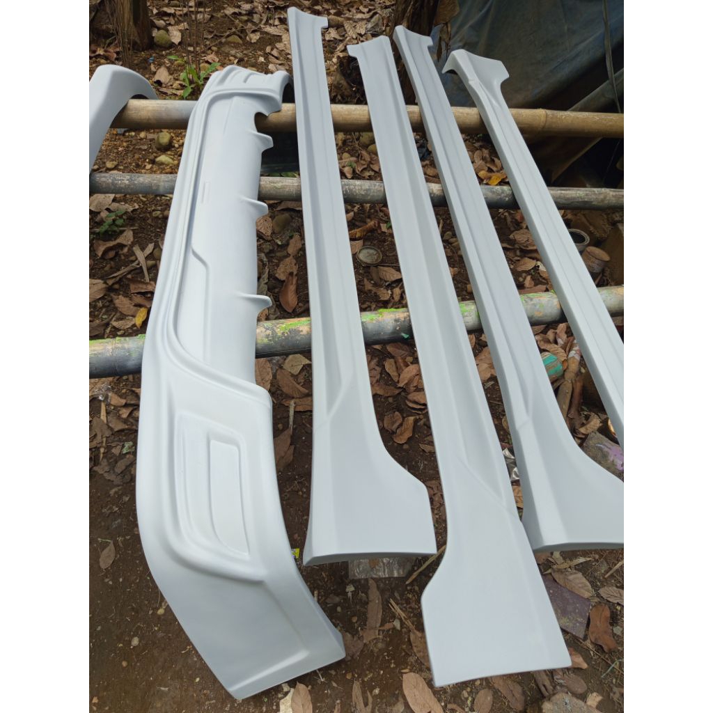 bodykit belakang samping calya sigra