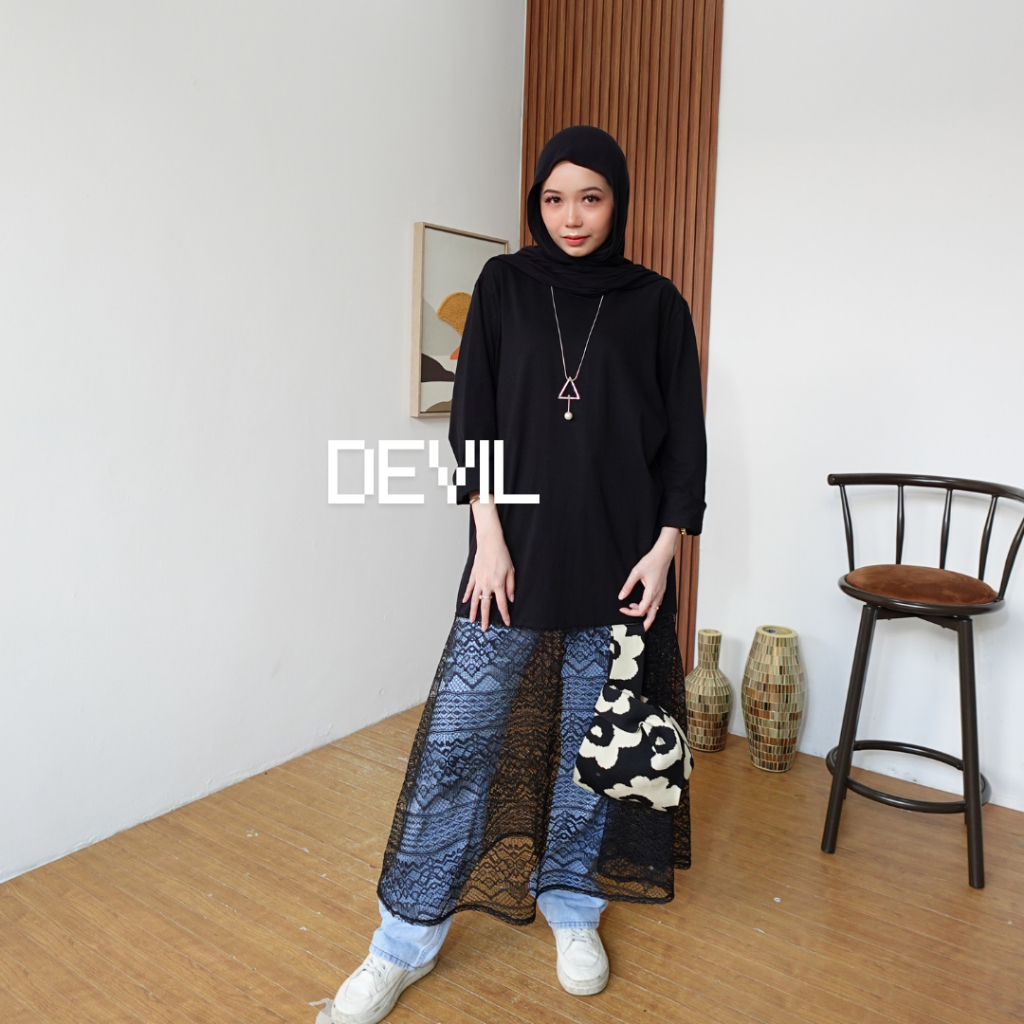 Lexy Midi Fashion wanita bahan combed dan brukat warna Monochrome by tunicis,