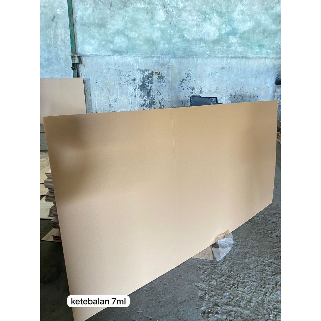 

LAYER KARDUS PARTISI 240X118 CM