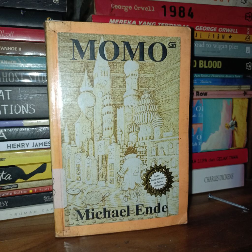 Momo by Michael Ende