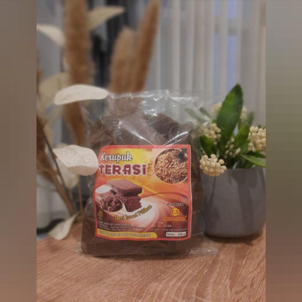 

KERUPUK TERASI