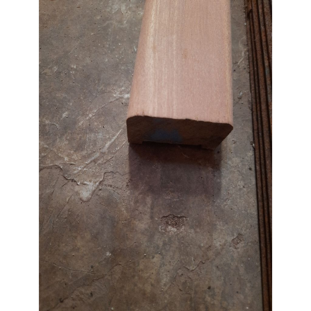 Pesanan 2 btg Railing Kayu Kamper 4 cm x 6 cm x 2,5 mtr