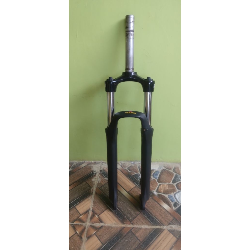 Fork SR Suntour ukuran 27,5 lepasan Polygon Premier 4