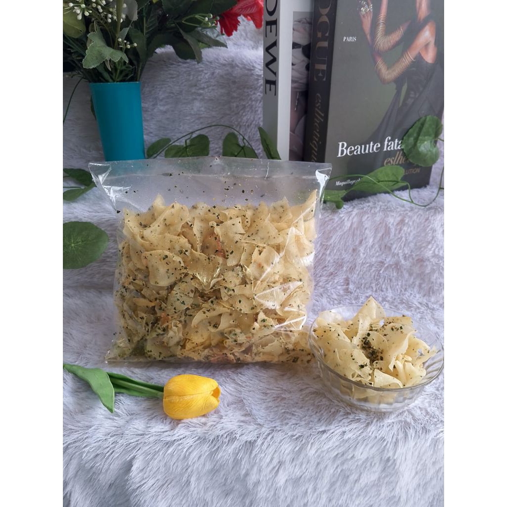 

kripik singkong rasa daun jeruk