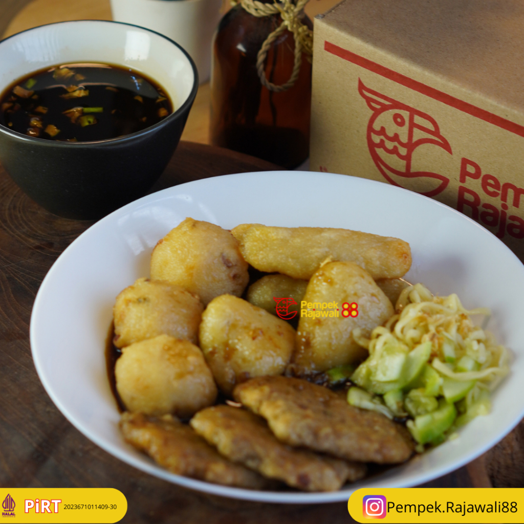 

Pempek Campur Lengkap 40 pcs + Cuko – Kulit, Lenjer, Adaan, Telur – Ikan Tenggiri Asli