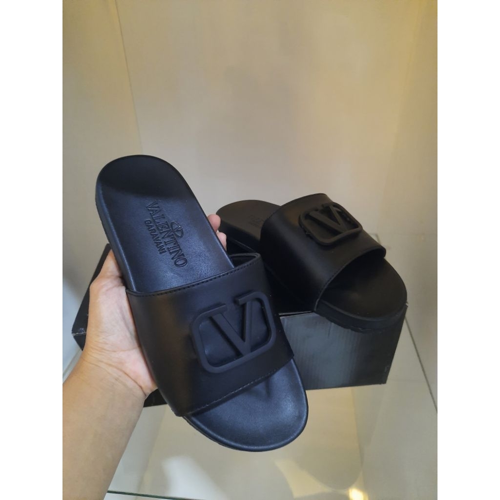 Sandal Valentino Miror original import 100% kulit